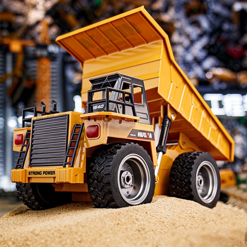 Huina 1534 RC Dump Truck 1/18  - огляд і ціна Kids Toys Under $10